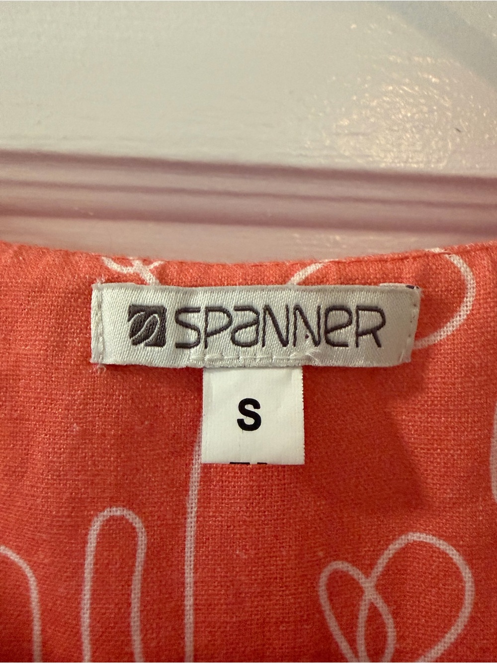 SPANNER Coral Sleeveless V-Neck Printed Jumpsuit with pockets - Picture 4 of 7